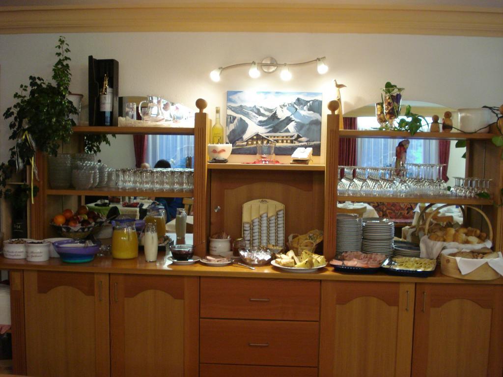 קורון ונוסטה Hotel Alpenfriede מראה חיצוני תמונה